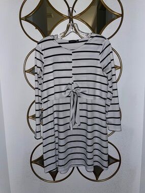 Boohoo Black and White Striped Maternity/Nursing Top with Crew Neck